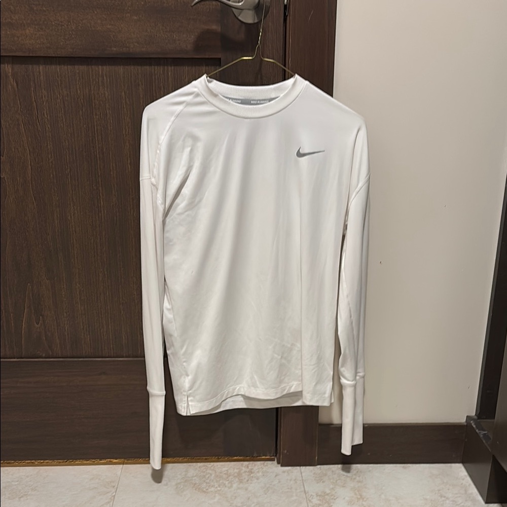 Nike Women’s White Long Sleeve Shirt